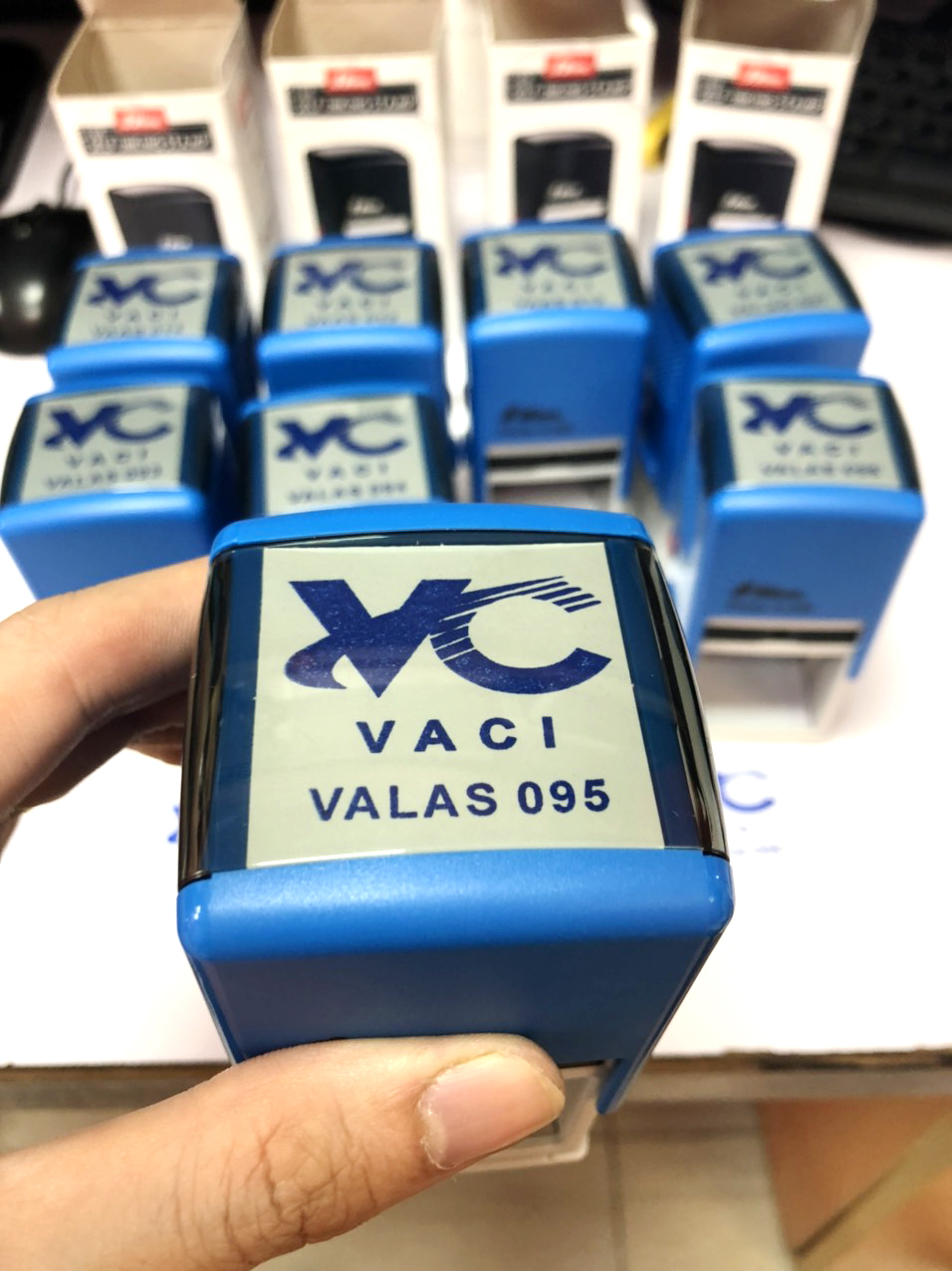 Khắc dấu tại Ba Đình